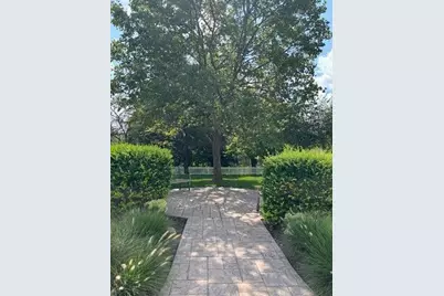 2736 S Knightsbridge Circle, Ann Arbor, MI 48105 - Photo 20