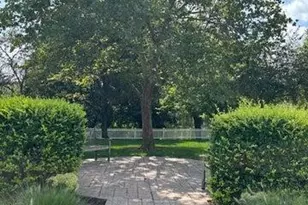 2736 S Knightsbridge Cir, Ann Arbor, MI 48105 - Photo 20