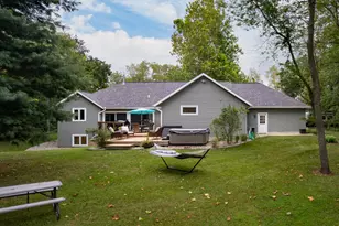 1662 Sycamore St, Otsego, MI 49078 - Photo 2