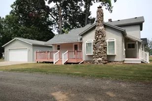 208 S Michigan Ave, Vicksburg, MI 49097 - Photo 8