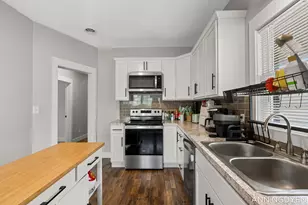 805 Cesar E. Chavez Ave SW, Grand Rapids, MI 49503 - Photo 18