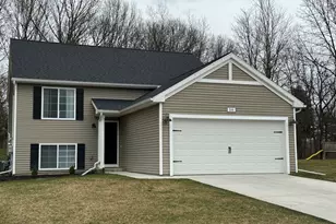 516 MacDonough St, Jackson, MI 49201 - Photo 1