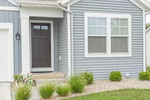 1423 N Village Cir, Kalamazoo, MI 49009 - Photo 4
