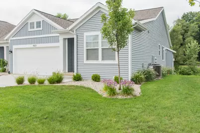 1423 N Village Circle, Kalamazoo, MI 49009 - Photo 2