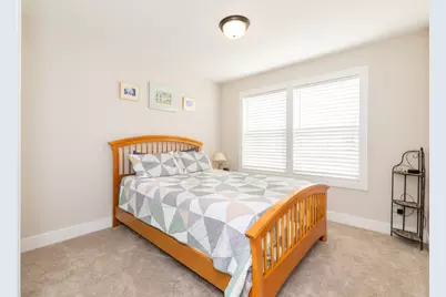 1423 N Village Circle, Kalamazoo, MI 49009 - Photo 6