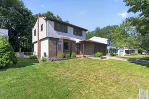 5769 Meadowview St, Ypsilanti, MI 48197 - Photo 2