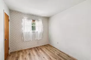147 E Southfield Dr, Jackson, MI 49203 - Photo 8