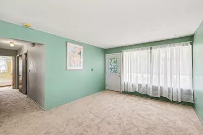 147 E Southfield Drive, Jackson, MI 49203 - Photo 4