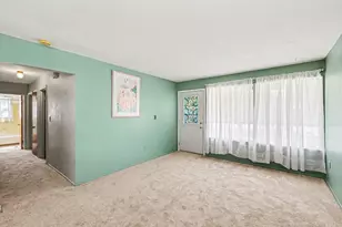 147 E Southfield Dr, Jackson, MI 49203 - Photo 4