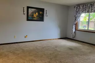 607 Gardenview Dr SW, Byron Center, MI 49315 - Photo 4