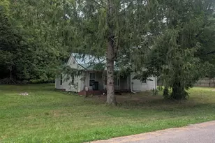 215 S Monroe St, Bloomingdale, MI 49026 - Photo 4