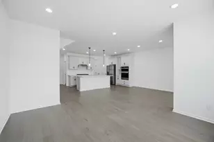 5574 E Spaniel Dr, Ann Arbor, MI 48108 - Photo 12