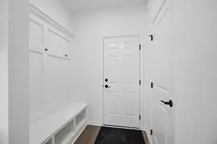 5574 E Spaniel Dr, Ann Arbor, MI 48108 - Photo 8