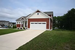 6016 Sturgeon Run, Muskegon, MI 49444 - Photo 2
