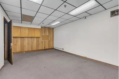 330 Upton Avenue #- Garage, Battle Creek, MI 49037 - Photo 4