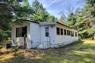 728 W 32nd St, Baldwin, MI 49304 - Photo 2