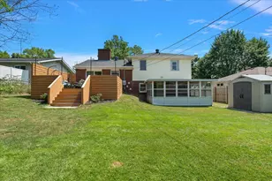 1555 Carlton Ave NE, Grand Rapids, MI 49505 - Photo 36