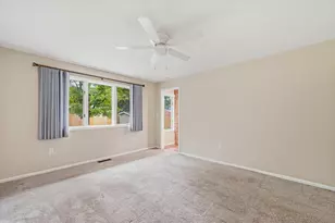 563 W Middle St, Chelsea, MI 48118 - Photo 26
