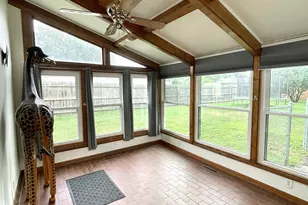 537 Fairfield Ave, Battle Creek, MI 49015 - Photo 2