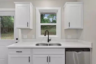 3427 Wood St, Kalamazoo, MI 49008 - Photo 10