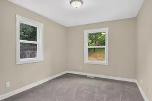 3427 Wood St, Kalamazoo, MI 49008 - Photo 12