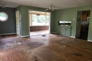 5939 Paw Paw Lake Rd, Coloma, MI 49038 - Photo 10