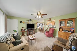 302 Hillsdale St, Jackson, MI 49202 - Photo 6