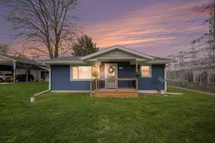 302 Hillsdale St, Jackson, MI 49202 - Photo 1