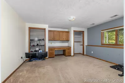 2543 Glencairin Drive NW, Grand Rapids, MI 49504 - Photo 32
