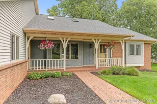 2543 Glencairin Dr NW, Grand Rapids, MI 49504 - Photo 4
