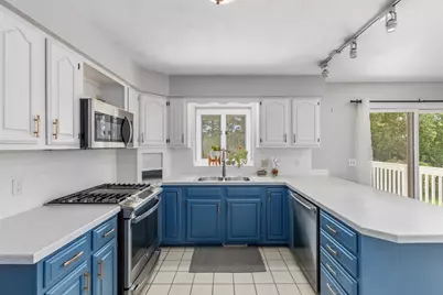 2543 Glencairin Drive NW, Grand Rapids, MI 49504 - Photo 10