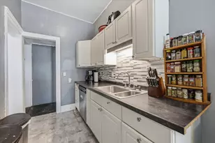 202 3rd St, Jackson, MI 49201 - Photo 18