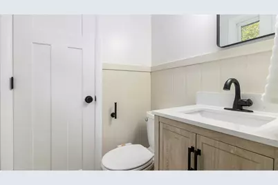 6838 Bonnie Avenue SE, Grand Rapids, MI 49508 - Photo 14