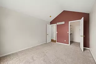 8433 Barrington Dr, Ypsilanti, MI 48198 - Photo 14