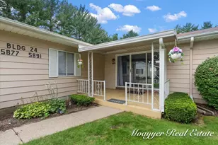 5891 Leisure S Dr SE, Grand Rapids, MI 49548 - Photo 2