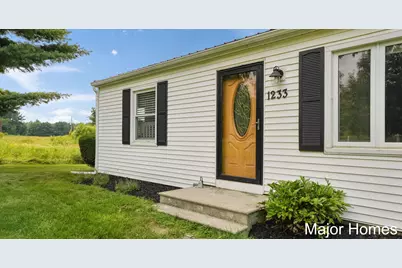 1233 138th Avenue, Wayland, MI 49348 - Photo 2