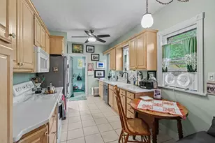 447 Stuart Ave, Kalamazoo, MI 49007 - Photo 12