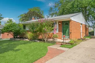 459 Skydale Dr, Ann Arbor, MI 48105 - Photo 4