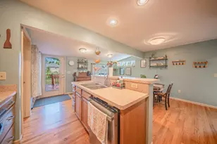 459 Skydale Dr, Ann Arbor, MI 48105 - Photo 16