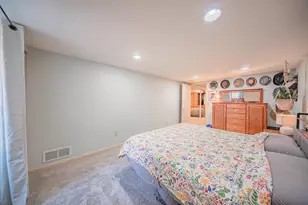 459 Skydale Dr, Ann Arbor, MI 48105 - Photo 36