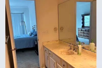 4040 Greenleaf Circle #305, Kalamazoo, MI 49008 - Photo 8