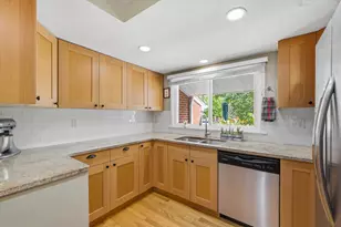 2228 Medford Rd, Ann Arbor, MI 48104 - Photo 10