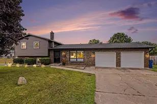 164 Humphrey Dr, Battle Creek, MI 49014 - Photo 1