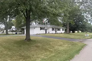 1653 Gary Paul Ln, Jackson, MI 49203 - Photo 2