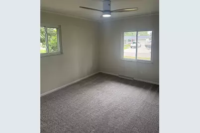 1653 Gary Paul Lane, Jackson, MI 49203 - Photo 14