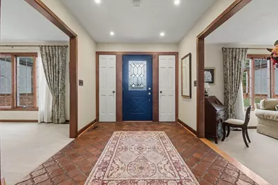 8569 Roundhill Court, Saline, MI 48176 - Photo 10
