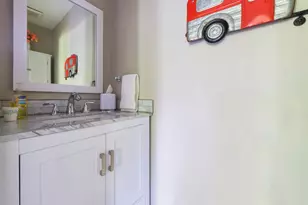 212 W Randolph St, Douglas, MI 49406 - Photo 14