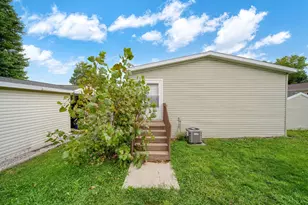 520 Missouri River Ct, Adrian, MI 49221 - Photo 24