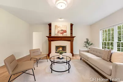 1059 Greenwood Forest SE, Grand Rapids, MI 49546 - Photo 6