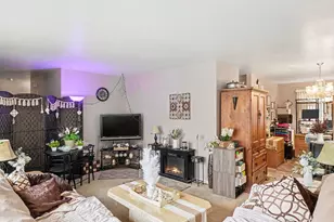 43 Butternut Ct, Chelsea, MI 48118 - Photo 4